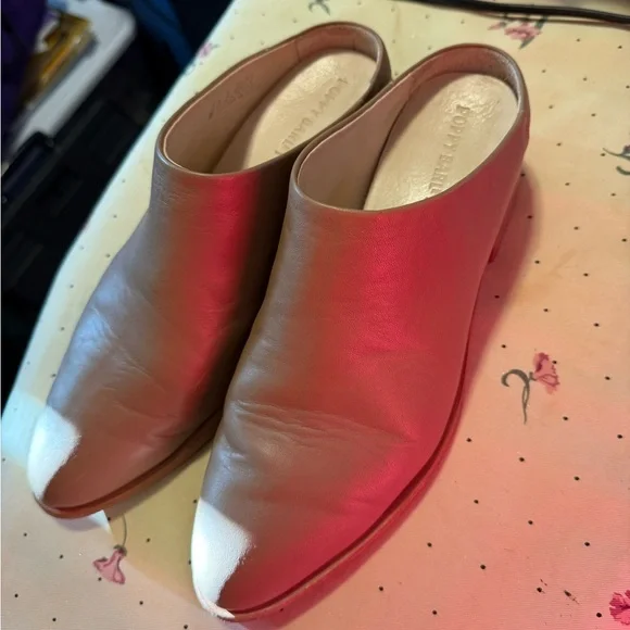 Poppy Barley Biscotti Leather Mules - Picture 4 of 8